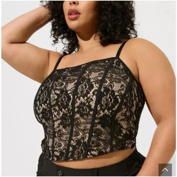 Torrid Lace Corset Crop Top Size 2 - Picture 2 of 9